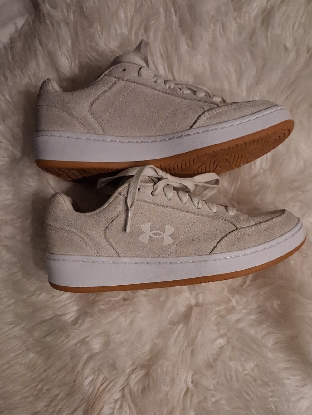 Under Armour Men’s Suede Sneakers in Cream with Gum Sole